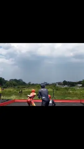Iron Man vs Spiderman😅