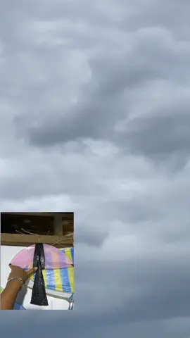 Ketek lasak🔥🔥🔥#layanganpayakumbuh #layanganlenggok #layangpayuangekorpanjang #layangansumbar #fyp 