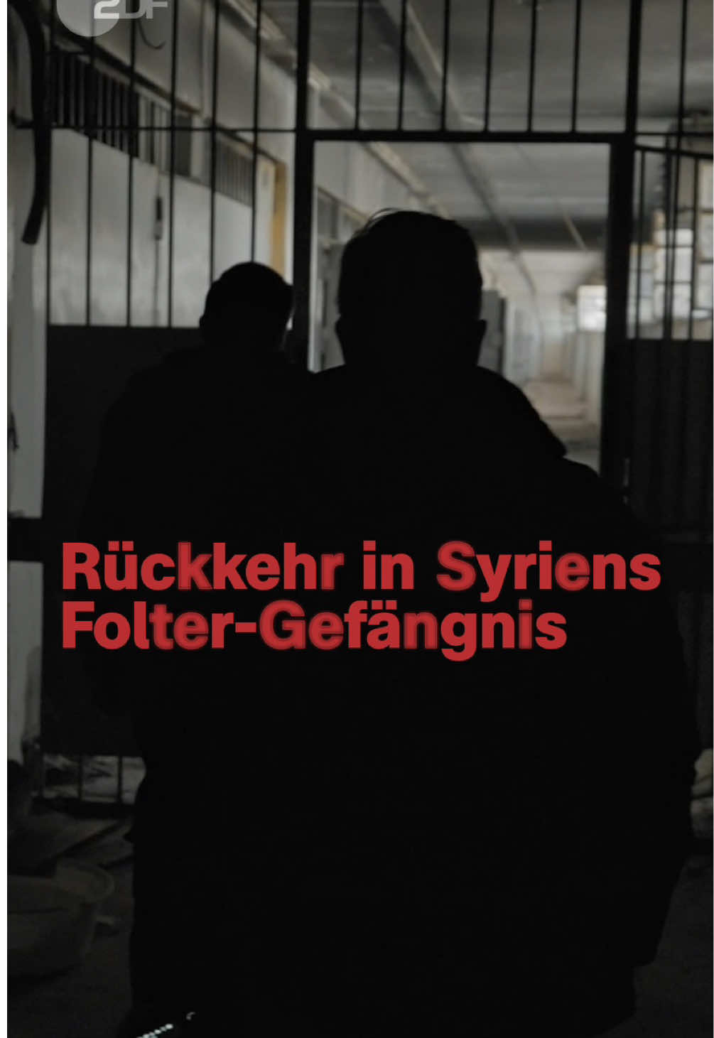 Bahaa saß mehr als sechs Jahre in Sednayah – dem meistgefürchteten Gefängnis Syriens. Er wurde beschuldigt, ein Terrorist zu sein. Markus Lanz besucht in seiner Doku „Flucht“ den Ort, an dem Syriens ehemaliger Präsident Assad viele seiner Gegner einsperren, foltern und töten ließ. Ab 30. Oktober ab 22.15 Uhr im #ZDF streamen!   #Syrien #Sednayah #Lanzundprecht