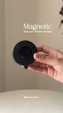 Kecil tapi multifungsi! Alat ini bisa gantiin tripod buat ngonten, bisa juga buat nonton atau navigasi di mobil. Magnetnya super kuat dan desainnya compact banget! ✨👌🏻 @MIGOZ IND @MIGOZ OFFICIAL #migozaccessories #aksesorishp #migoz #iphone #android 