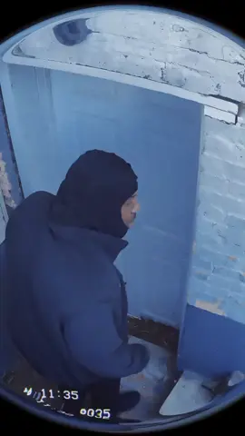 Oh No, It’s Not What You Think… @Ron #entertainment #halarious #caughtoncamera #busted #trespassing 