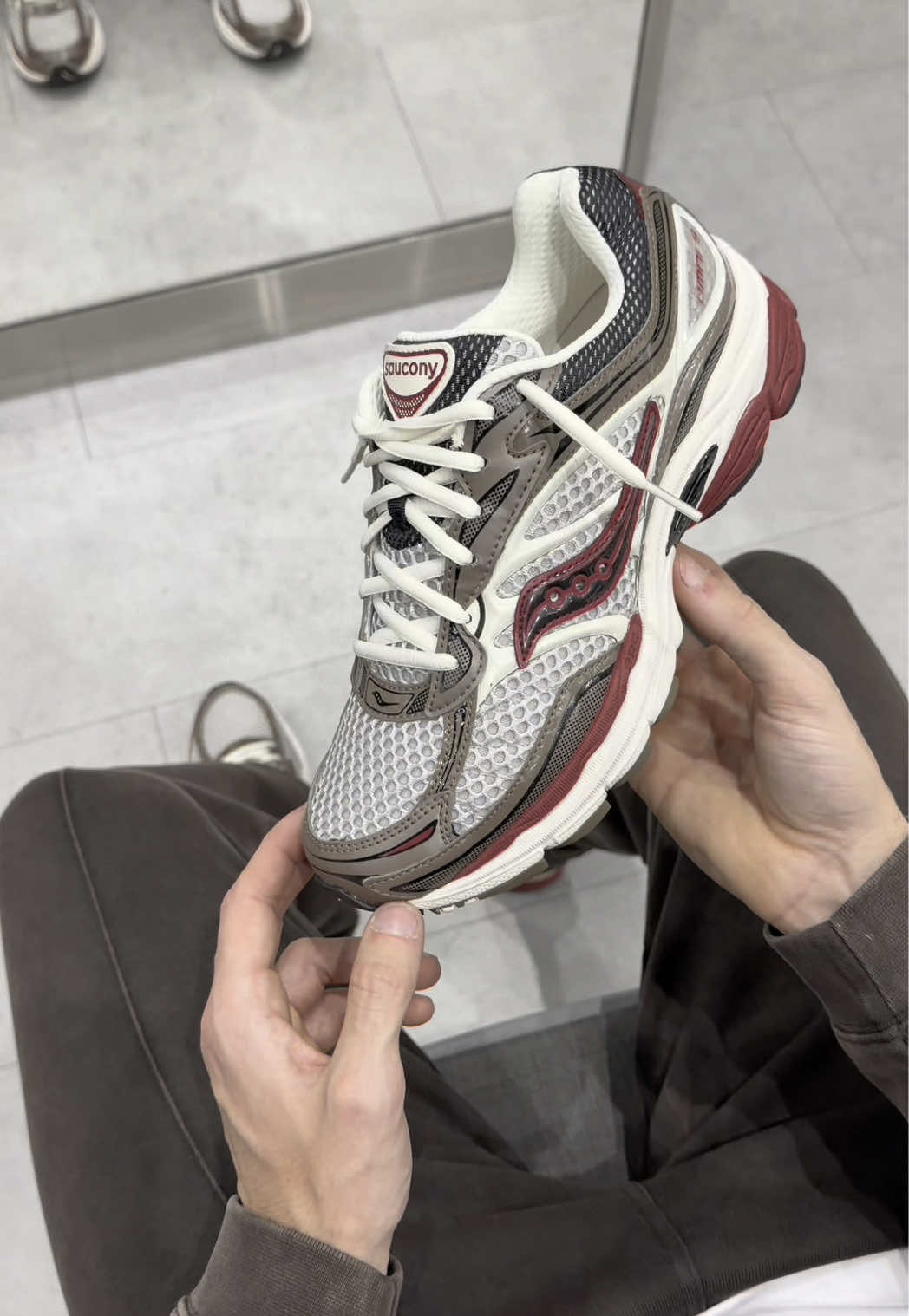 Autumn tones only 🍂 Brown fit,cozy energy. #fyp #autumn #brown #red #saucony #colourtone #exceed #clean #sneaker 