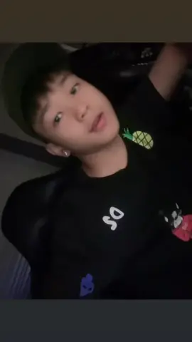 Để í đằng sau