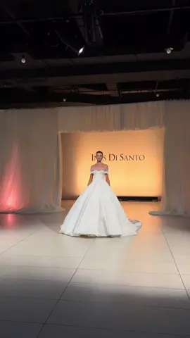 #inesdisanto #fashiontiktok #nyfw #weddingdress #viral 