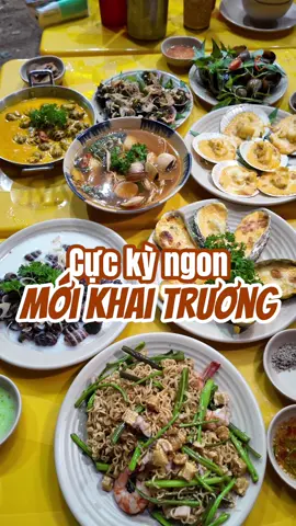 Quán ốc siêu ngon mới khai trương tặng tôm miễn phí ngay tại làng đại học #sinhvien #daihoc #langdaihoc #octoen #anuong 