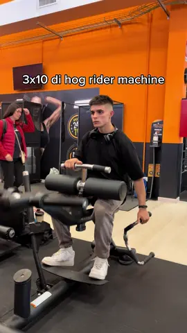 Perfetto per scalare a 10k trofei🙏🏻 • Seguimi per altri contenuti 🕷️🕸️ Codice “SPIDERJ” su Prozis -10% 💊 #GymTok #gymbro #clashroyale #meme #ironia 