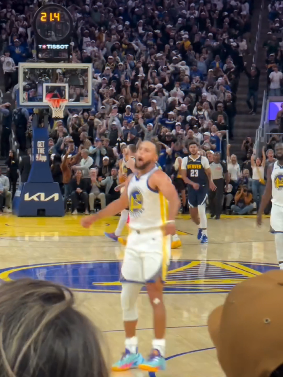 curry tied the game 🏹🔥#goldenstatewarriors #NBA 
