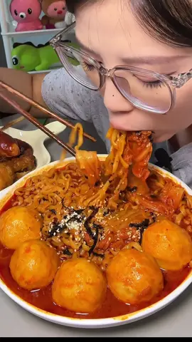 Mì gà tây viên cá bắp cải cay ngon tuyệt!! #mukbang #food #eating #eatingsounds #delicious    