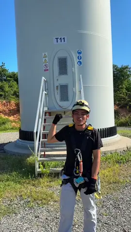 Bên Trong Trụ Điện Gió #xuhuong 