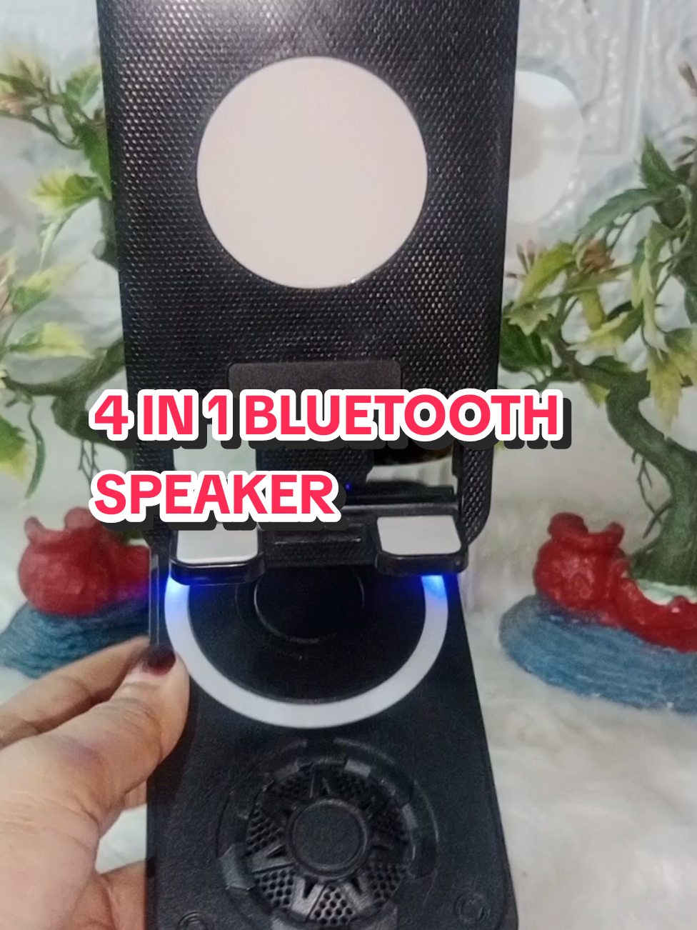 Sulit sa presy,  apat na gamit sa isang device.BTspeaker, powerbank, phoneholderat mic.Perfect sa lahat ng set up.Dont miss the sale#bluetoothspeaker #4in1bluetoothspeaker #powerbank #phoneholder #gadgetessentials 