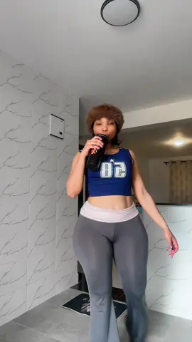 #fyp  #fypage  #shoeempirehq  #trend  #phybyola 