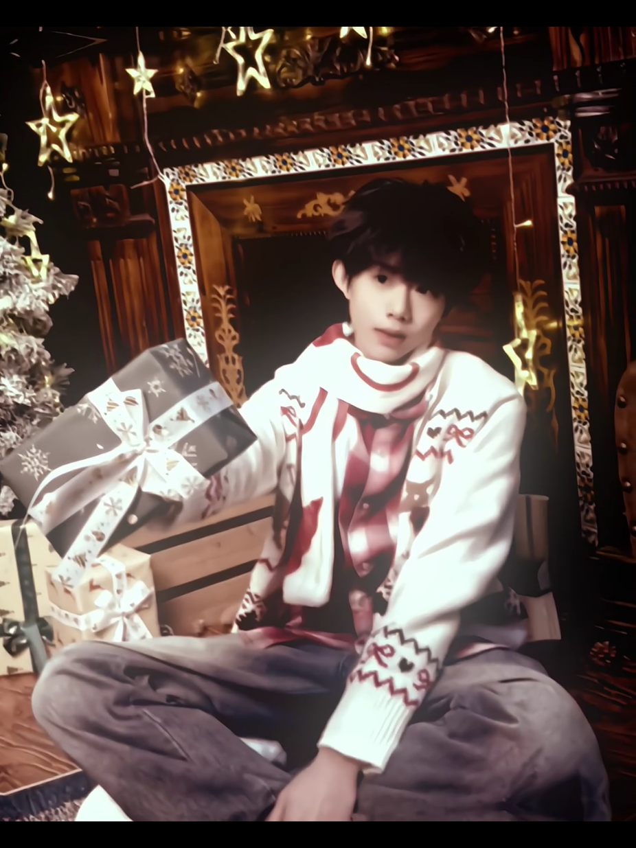 merry christmas mà tik cụng kh tha 🌲 #ChenYiHeng #陈奕恒 | id: roxy.rsp_