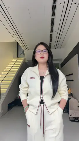 Mặc đc quá nhiều kiểu #mebexiuxiu #giangchedayne 