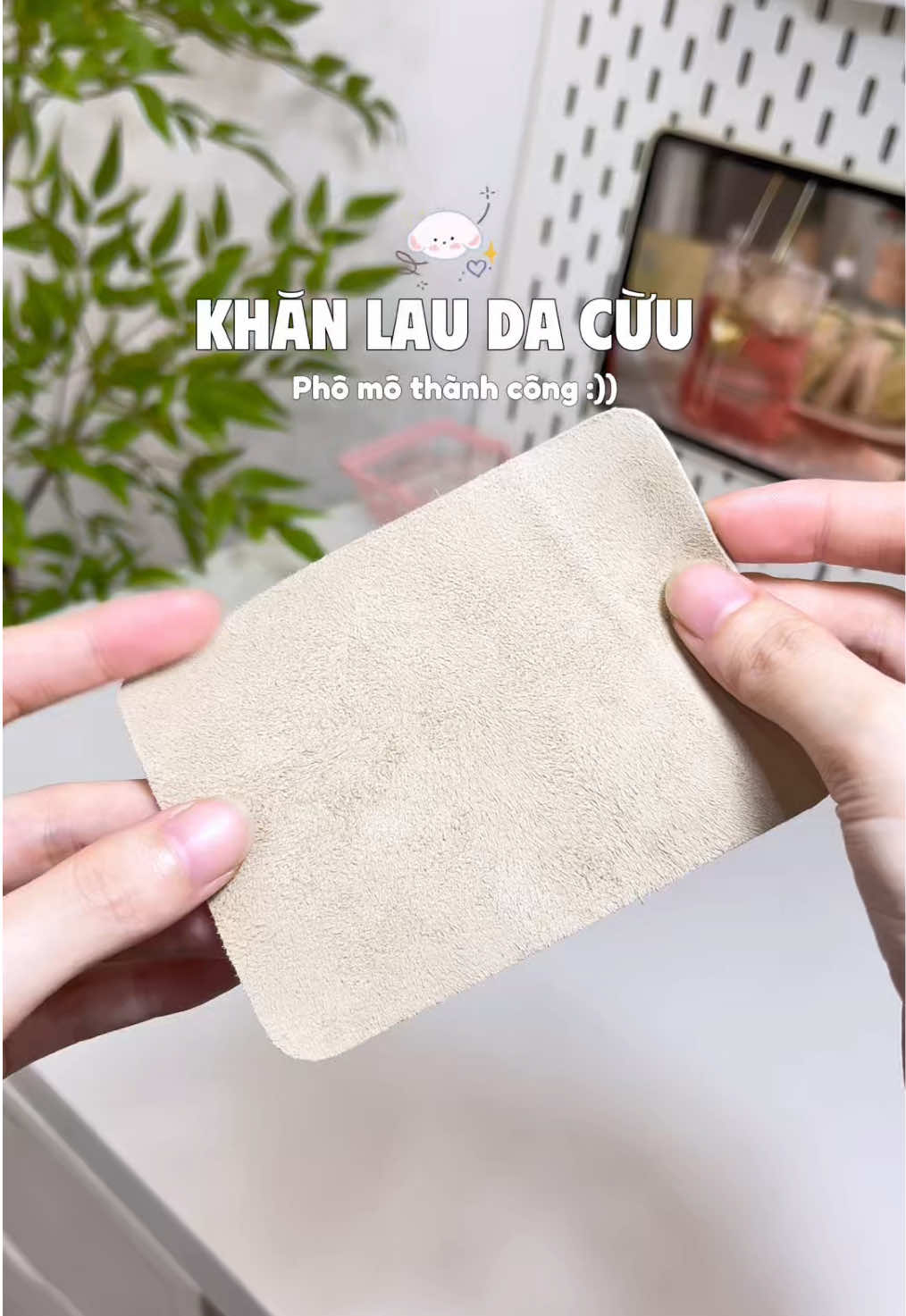 Trời ơi khăn da cừu lau màn hình điện thoại, ipad, laptop #khandacuu #khandacuuthat #dacuulaumanhinh #laumanhinhdienthoai #khanlaudacuu 