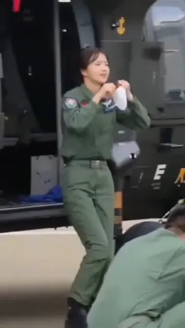 Hàn kiến Ninh nữ phi công trẻ #viral #hot #foryou #nuphicong #xinhdep @(๑﹏๑//)ℳℛ.Շɦ¡êทßℴℒℯℛℴ 