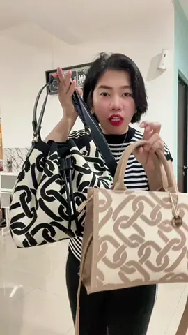 Tas cantik zevia akhirnya ready lagi! Buru-buru  order warna kesukaan...  Tas bahan Rajut / Anyaman premium rapi dan rapat.  Bucketbag bagus recomended  #bucketbag #tastanganwanita #handbagwanita #slingbagwanita #tascantik 