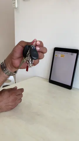 Never lose your essentials again! 🔐✨ Stay worry-free with the Intelligent Anti-Lost Alarm — your smart partner in keeping keys, bags, and even pets safe and easy to find!  #AntiLostAlarm #SmartTracker #BluetoothFinder #KeyFinder #SmartDevice  