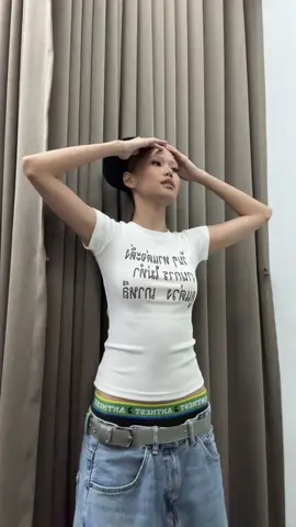 오늘은 자켓 안 입었어 😌