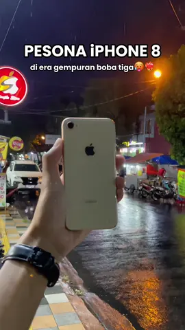Cung siapa disini yg masih makai atau yg pernah pakai iphone 8 ini?😍☝🏻 #simplestorepati #iphonemurah #iphonesecond #iphone8 