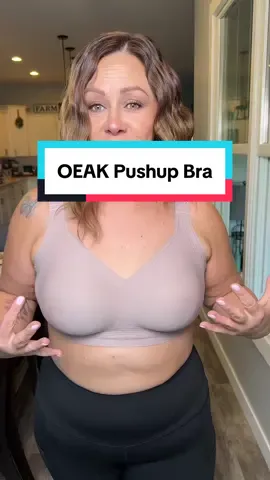 Boob Lift in a Bra without those uncomfortable wires🙌🏼👏🏼 @OEAK Apparel #oeak #bra #bras #seamless #wireless 