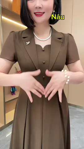 Đầm trung niên thiết kế cổ vest 45-70kg   #damtrungnien  #dđamutiec  #damthietke 