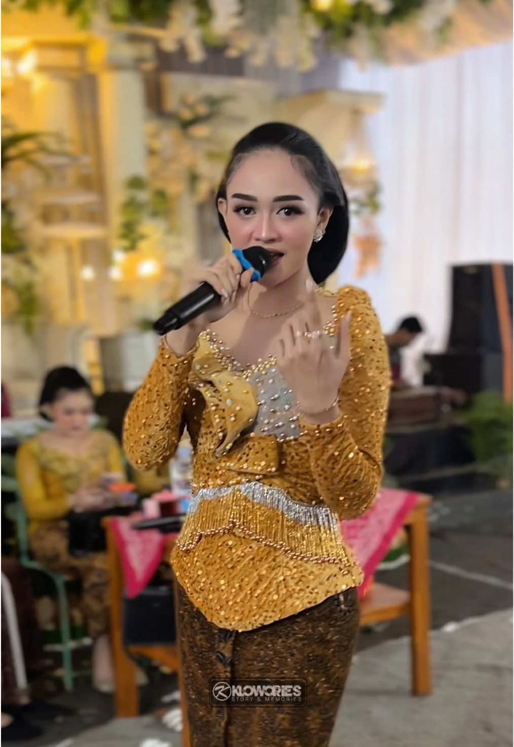 Wayahe Lagu Kenangan Tampil…🤭 @Sagitarius🦋 🥰 Pict @klowories  #infogunungkidul #campursari #klowories #laguviral #musikviral 