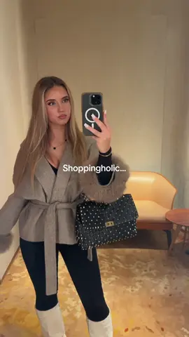 Addicted to it…. Jacket from our shop:)  #shopping #furjacket #fur #fall #jacket 