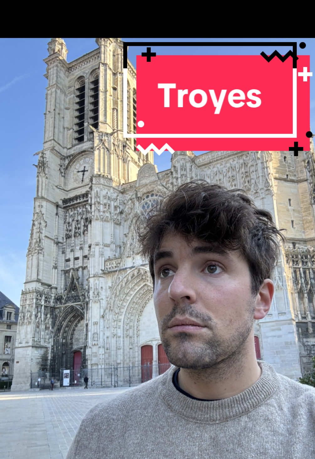 En tournée - Troyes !  #humour #troyes #drole #france #francais 