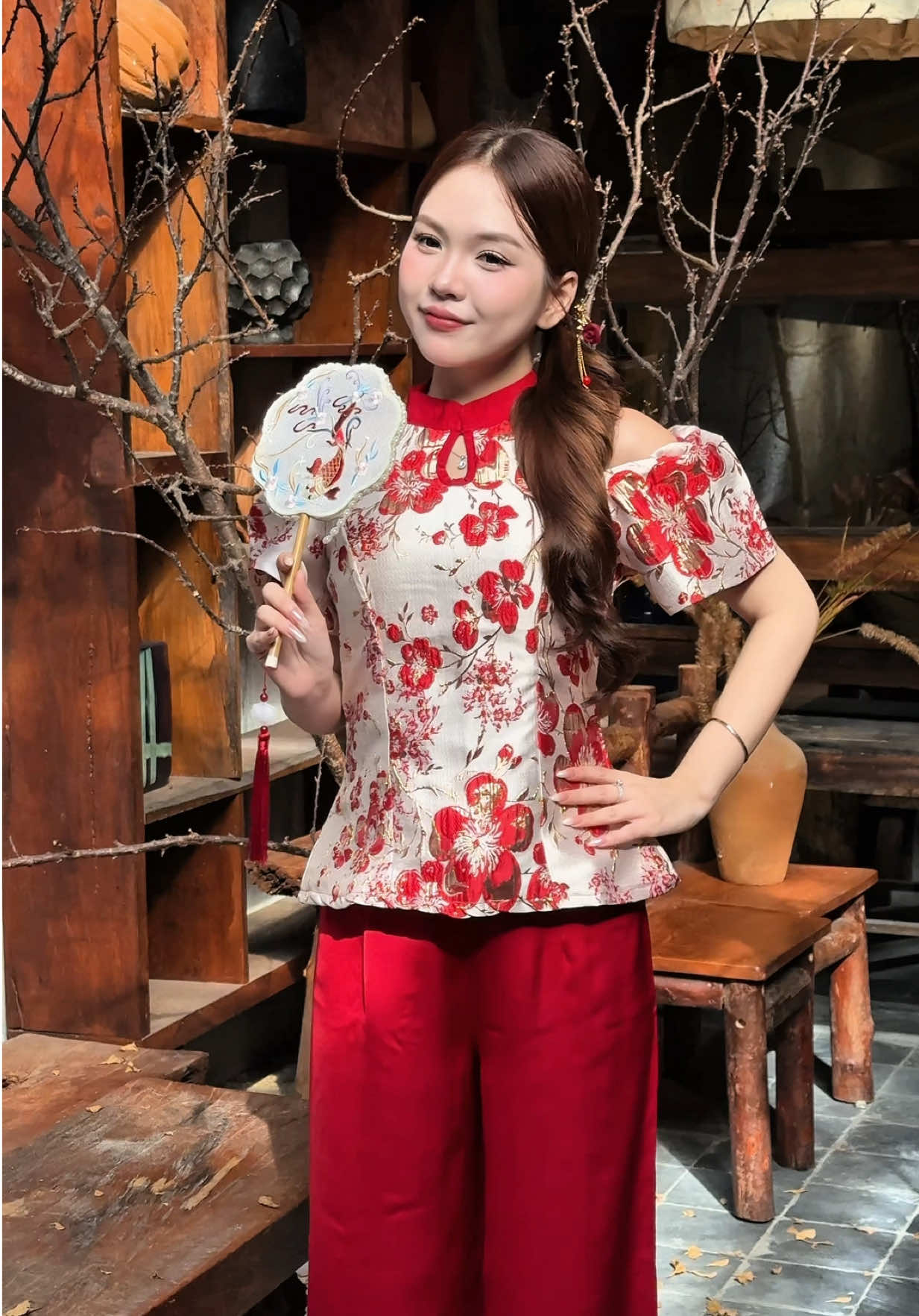 “Xuân ơi xuân ghé chơii….. “🌸🌸🌸#outfit #viral #xuhuong #xuhuongtiktok #setxinh #outfitideas #trending #setxinh #tet #yếm 