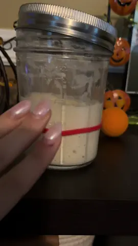 ITS WORKING!!!! #sourdoughbread #sourdoughforbeginners #sourdoughstarter 