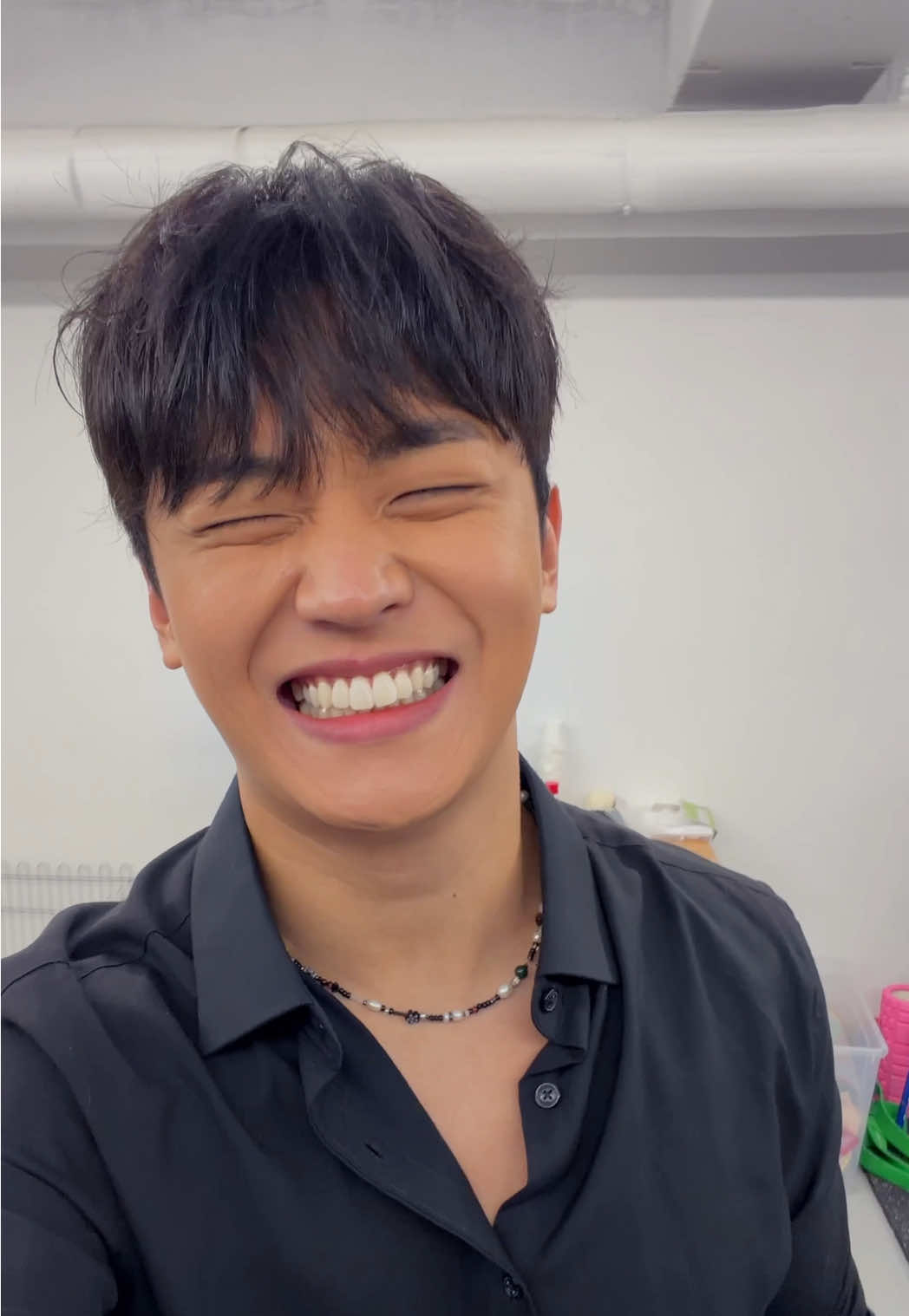 “Please be my book.” #korean #koreanboy #한국남자 #fyp