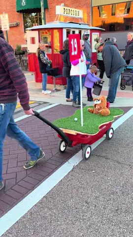 Freeze gopher! ⛳️ #fyp #halloweencostume #halloween #momtok 