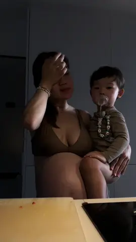 Cuando la vida te pone en una situación en la cual crees que todo está acabado. Solo ha acabado una etapa. Pasas un infierno para recibir lo que realmente mereces, pero ya siendo otra. Más madura, más fuerte y mejor versión. Dios siempre pone todo en su lugar, confía. Todo pasa por algo ❤️#CapCut #contenido #parati 