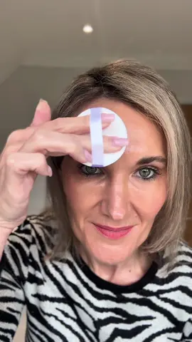 Gifted - Trying out the viral Blur Out Balm from @Eloise Beauty Ltd  Blurs pores, smooths texture & gives a glow that lasts all day, like a soft filter for your skin! #bluroutbalm #eloise #eloisebeauty #primer #getrealwiththeryans @wgycreatorapp 
