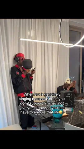 Wetin vex me pass na the mic sef🤣 #fyp #nigeriantiktok🇳🇬 #meme #mavo #newmusic 