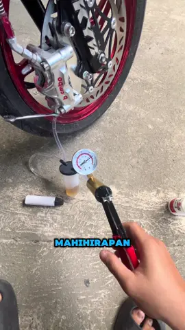 Bleeding tool kit para hindi na nga tayo mahirapan pa sa pag bbleed ng ating mga preno!👌 #bleeding #hydrolicbrake #bleedingbreaks #fyp 
