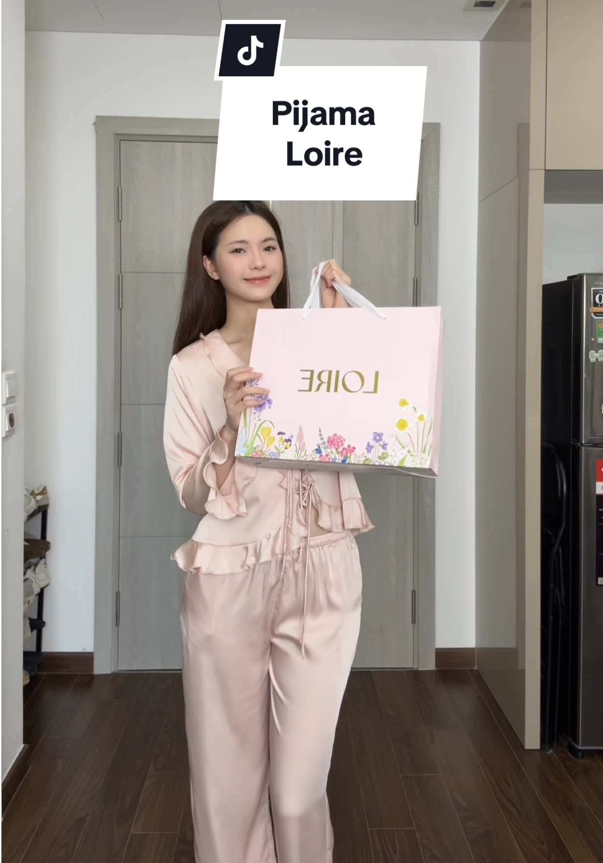Mặc xinh mà thích ở nhà là vẫn phải xinh nhen 🌝🤍🫰🏻 #loire #loirechic #yên_yêu#viral #pijama 