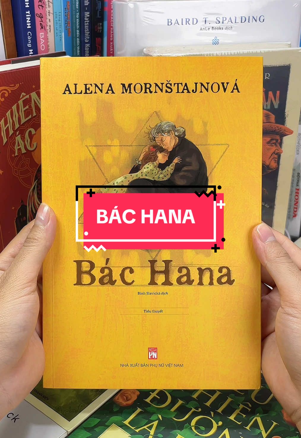 Bác Hana - Cuốn sách khiến bạn không thể dứt mắt vì nhịp điệu cảm xúc đến cùng cực. Mua ngay hôm nay để sở hữu một tác phẩm sâu sắc, giúp bạn thấu cảm, cùng nhìn lại lịch sử – và tìm thấy ánh sáng nơi “những con mắt đã ngủ yên”.#tiemsachbinhyen #BookTok #sach #sachhay #bachana 