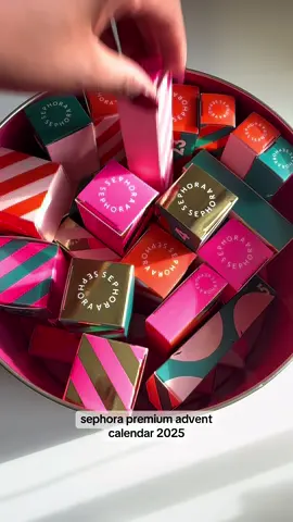 @Sephora UK premium advent calendar 2025 ✨   now available for £89.99 at sephora  #sephoraadventcalendar #adventcalendar #beauty #unboxing 
