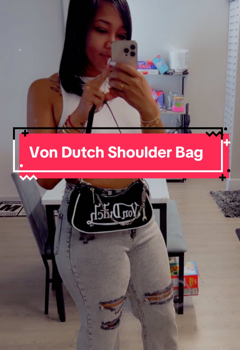 Easy becoming my favorite little bag!!!  #vondutch #smallbag #blackbag 