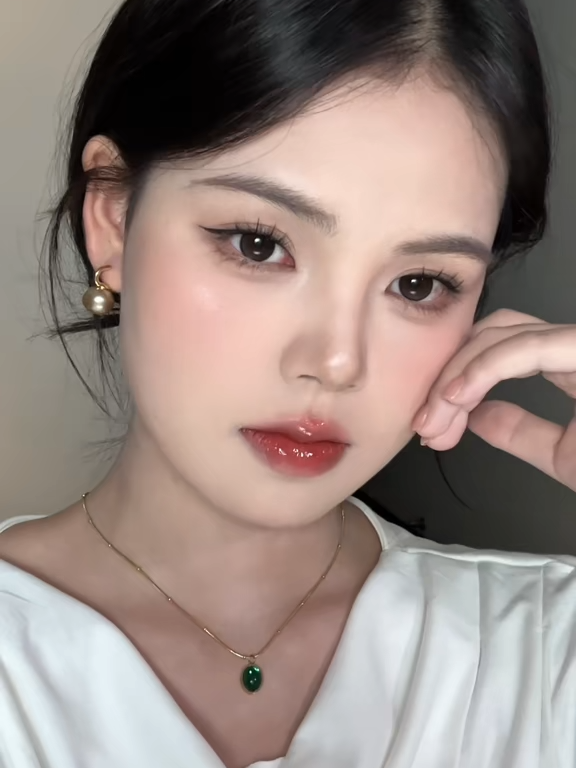 Khoác lên mình lớp trang điểm#makeup #makeuptips #trangdiem #tutrangdiem #viral