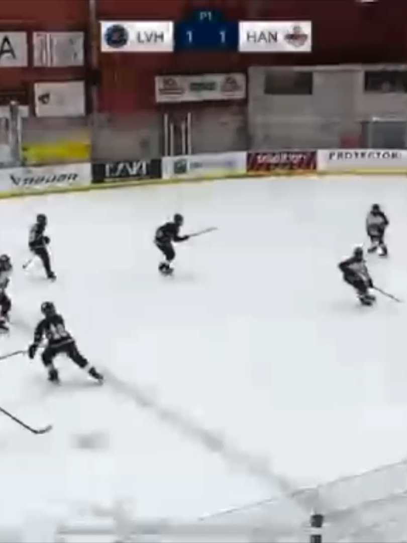 Mål. Julian henricson #ishockeyskill #hockey #hockeytime #juniorhockey