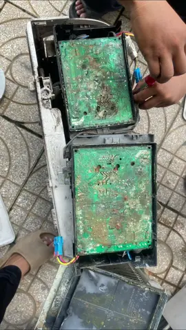 Mưa ngập cục nóng luôn má ơi 🤡#dienlanhmiennam #suamaylanh #dienlanh 