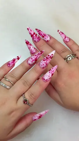 Halloween Design by Monroe & Me 🎃👻 #halloween#dubainails#dubaisalon#halloweennails#beautysalondubai