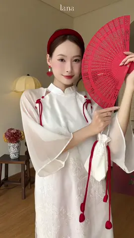 @Áo dài Lana  Áo dài Mộng Hỷ thanh khiết pha chút kiêu sa, tôn lên nét đẹp tinh tế của người phụ nữ Việt  #SD002 #áodaivietnam #aodai #lanadesignvn  