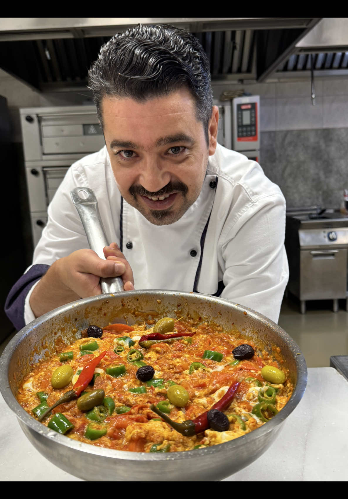“مشلوش تونسي بنكهة الدار 🇹🇳🔥 Tunisian Meshloukh with a Homemade Touch 🇹🇳🔥#tunisia🇹🇳_algeria🇩🇿_maroc🇲🇦 #chefaymenjridi #egg ##tomato #traditional 