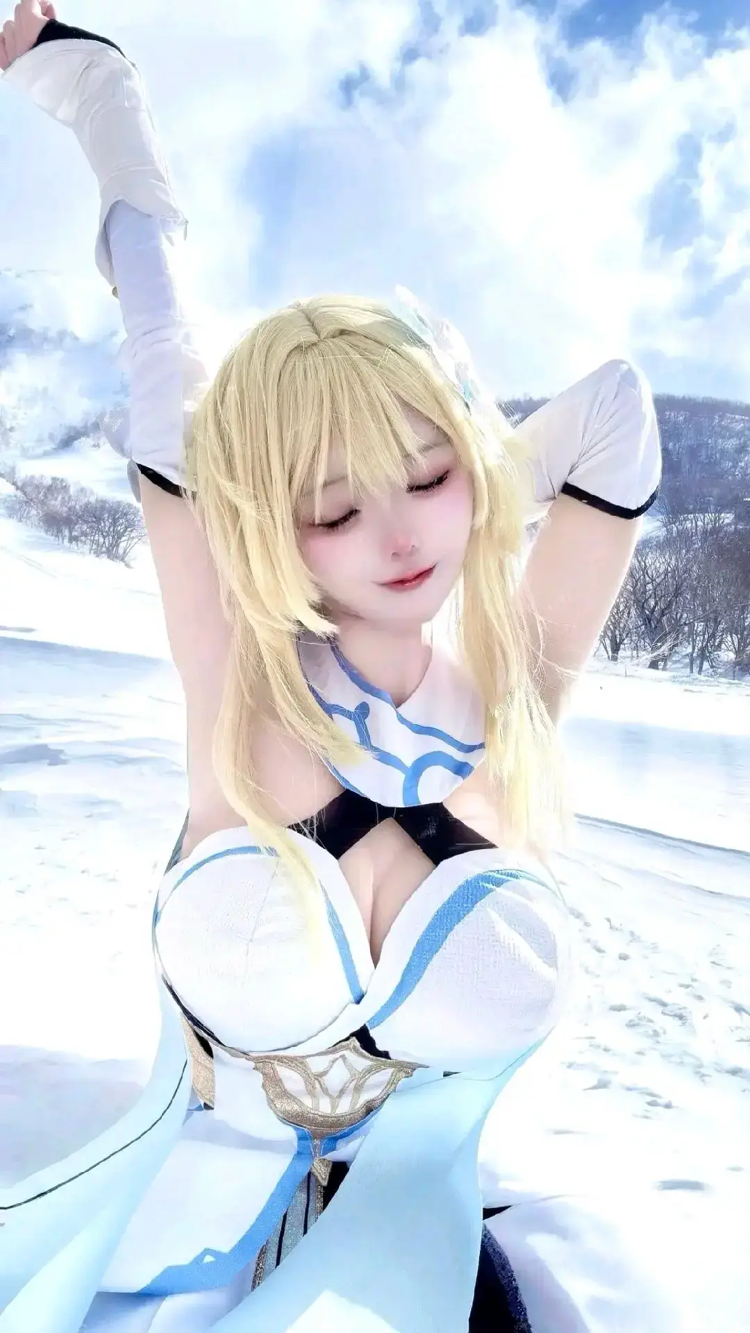 Lumine Genshin impact cosplay🥵🥵 #douyin #xyzabc #fyp #lumine #GenshinImpact 