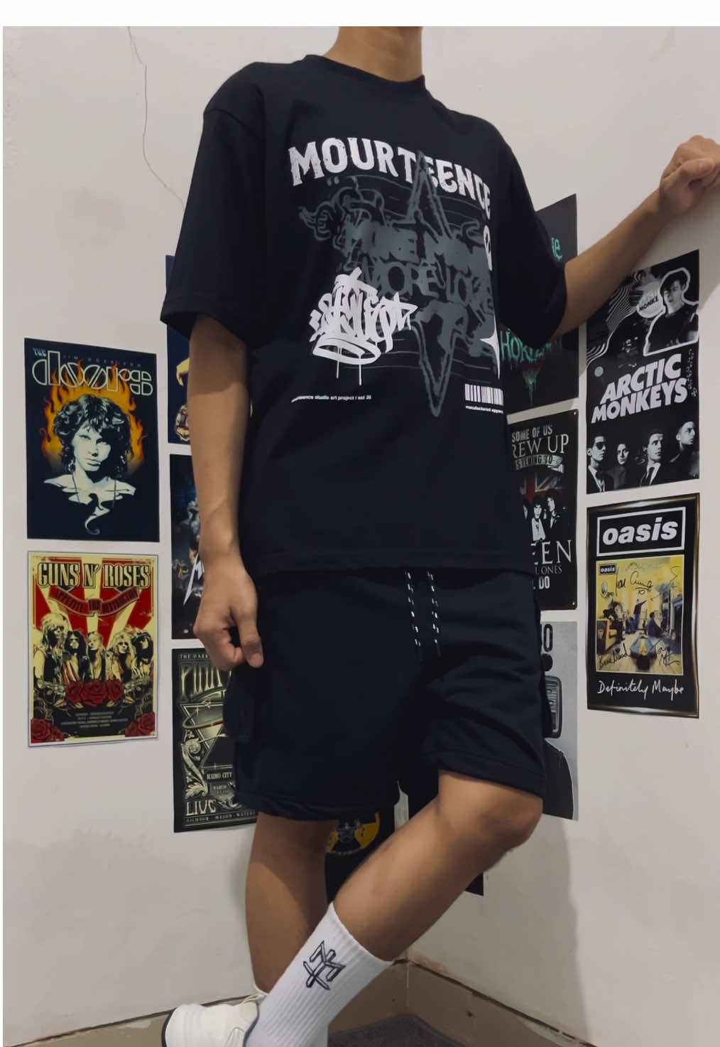 @mourteenceofficial #outfitideas #rekomendasioutfit #outfitinspo #outfitinspiration #kaosboxy 