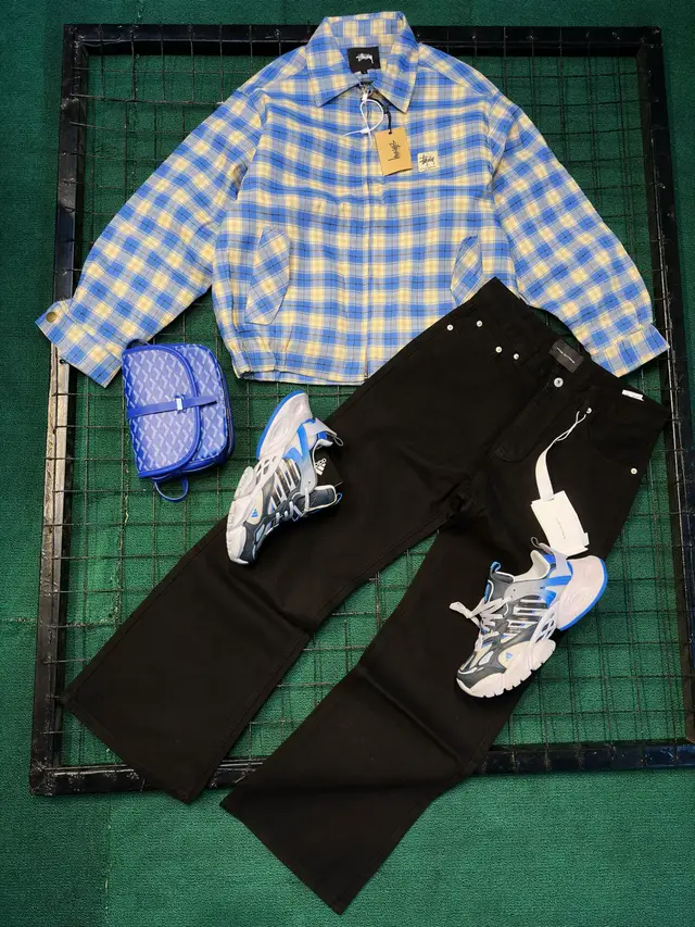 🛍️🛍️ Off 7th, Avenue Junction, Plot 1138A 6th Ave, Gwarinpa Estate, Abuja Lokoja Branch office 1 No. 005 EXT. Along Aliyu Attah Road, opposite zawangi, lokoja kogi state