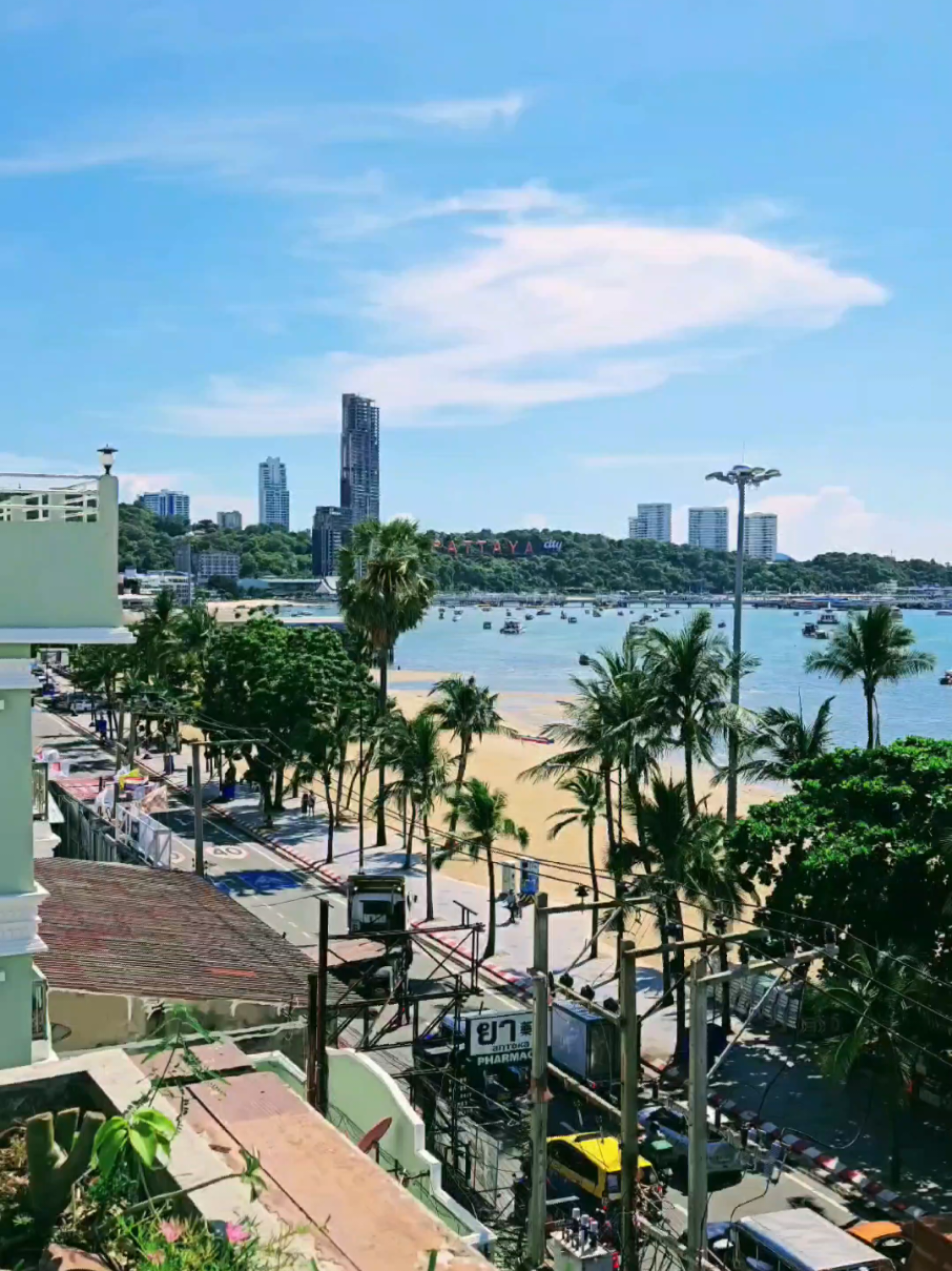 Pattaya City, Sin City Of The World. #pattaya #thailand #walkingstreet #beachroadpattaya 